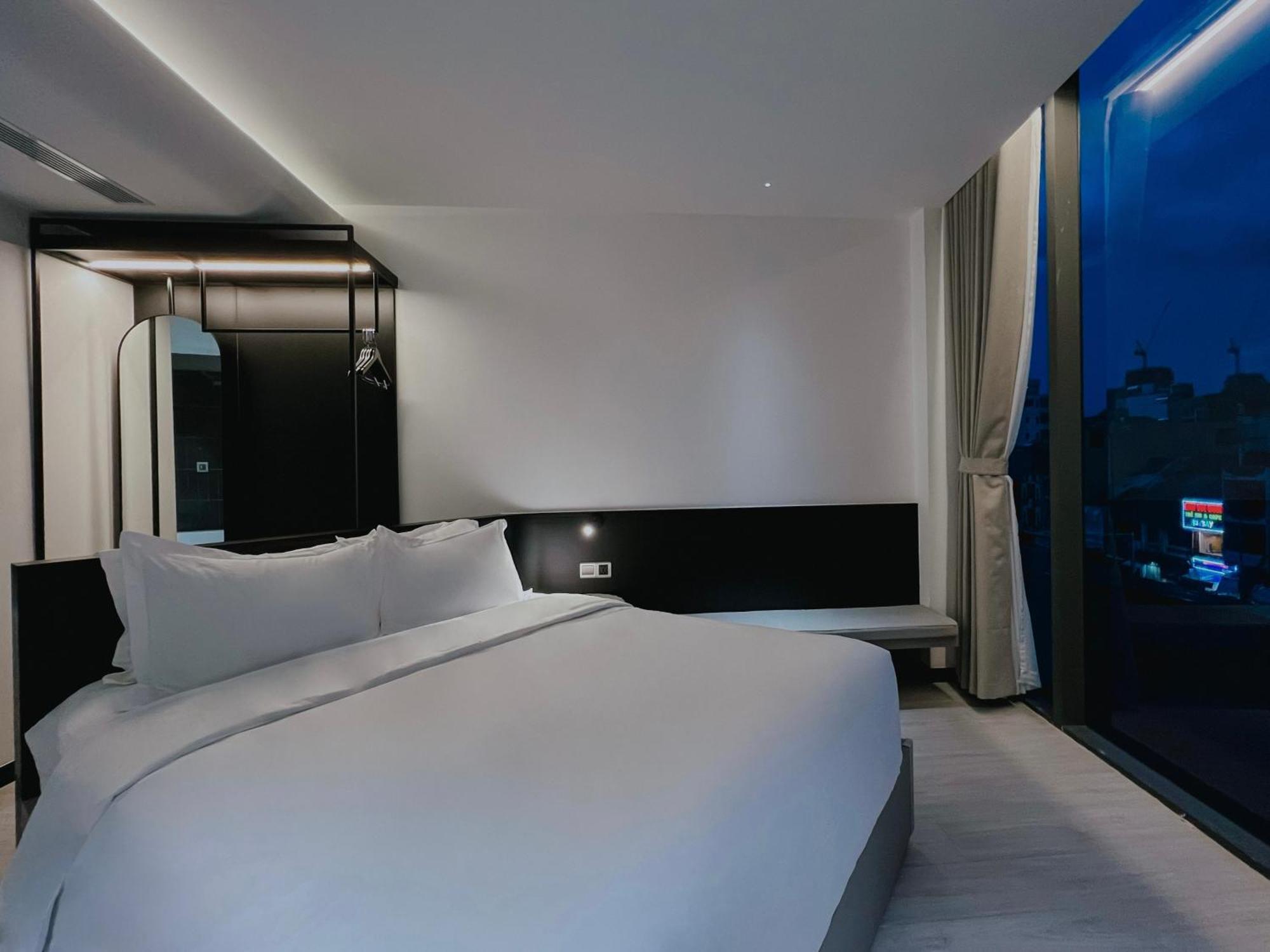 The Concept Hotel Hcmc- District 1 مدينة هوشي منه المظهر الخارجي الصورة